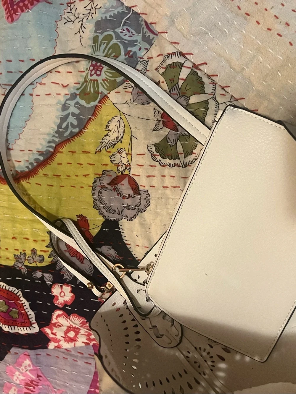 Mellow World looking tote